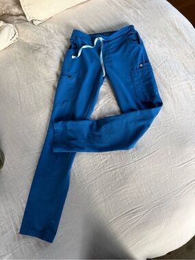 Figs royal blue xs tall pant Small